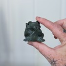 Frosk med Blad i Grønn Serpentin m/roterende base #1 thumbnail