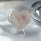 Flammekvarts Hjerte #2 - Indre Ild i Fasettslipt Form thumbnail