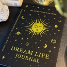 Dream Life Journal - 6 Måneders Manifestasjonsdagbok thumbnail