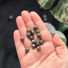 8mm Yooperlitt Krystallperler - 10stk [UV-REAKTIV] thumbnail