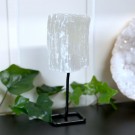 Selenitt (Satin Spar) på stativ #2 thumbnail