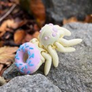 Medium Spider Donut - Vanilla Tuttifrutti thumbnail