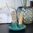 3-i-1 Grønn Røkelsesholder i Keramikk - Salvie, Palo Santo & Røkelsespinne thumbnail