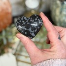 Chunky Snøfnugg Obsidian Hjerte #2 thumbnail