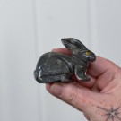 Den Uinviterte Haren - Mystisk Krystallfigur thumbnail