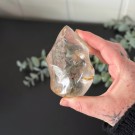 Bergkrystall med Golden Healer Flamme thumbnail
