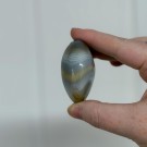 Lys Orca Agat Håndstein #2 (Spekkhoggersteinen) thumbnail