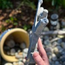 STATEMENT: Stor Blå Fossiliert Korall - 797g  thumbnail