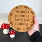 Vel Unt's Aggressive Jule Gryteunderlag - Det lukter grandis og jævlig god stemning thumbnail