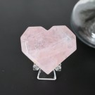 Rosenkvarts Hjerte - Kjærlighet i Fasettslipt Form thumbnail