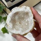 Bergkrystall Geode Halv #3 thumbnail