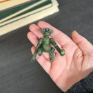 Liten Klatreape i Grønn Serpentin  thumbnail