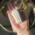 Hovelitt Kiste med Flaggermus  thumbnail