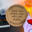 Vel Unt's Aggressive Gryteunderlag - Nåde den kuken som søler på duken thumbnail