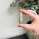 Grønn Månestein Håndstein #3 (Garnieritt) thumbnail