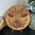 Vel Unt's Gryteunderlag - Flowering Highland Cow  thumbnail