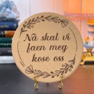 Aggressive Gryteunderlag - Nå skal vi faen meg kose oss thumbnail
