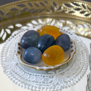 Fluoritt Tromlet - Blå eller Gul (Velg Variant)