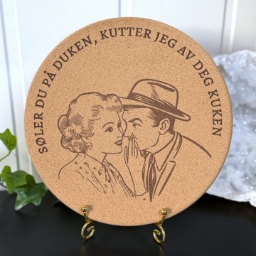 Aggressive Gryteunderlag - Søler du på duken..