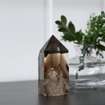 Nydelig Røykkvarts Tårn med Hagekvarts