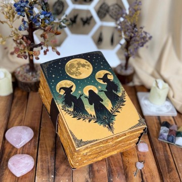 Håndlaget Vintage Notatbok - Moonlit Witches