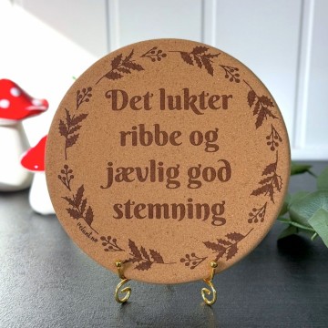 Vel Unt's Aggressive Jule Gryteunderlag - Det lukter ribbe og jævlig god stemning