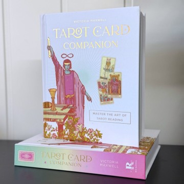 Tarot Card Companion - Din guide til å mestre tarot og styrke intuisjonen