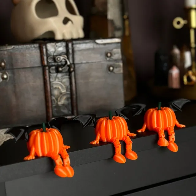 Sitting Mini Batwings Pumpkin