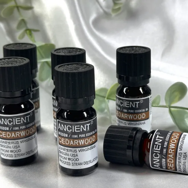 Sedertre (Cedarwood) Eterisk olje, 10ml