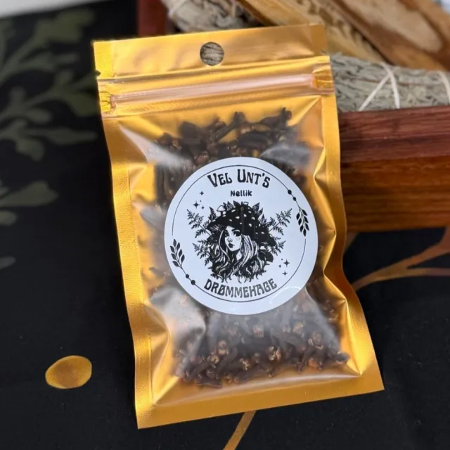 Vel Unt's Drømmehage ~ Nellik (Clove/Indian Clove)
